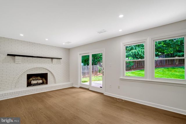 4334 STREAM BED WAY, Alexandria, VA 22306
