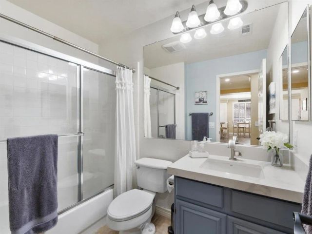 4907 Bella Collina Street, Oceanside, CA 92056