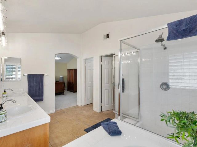 4907 Bella Collina Street, Oceanside, CA 92056