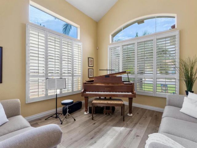 4907 Bella Collina Street, Oceanside, CA 92056