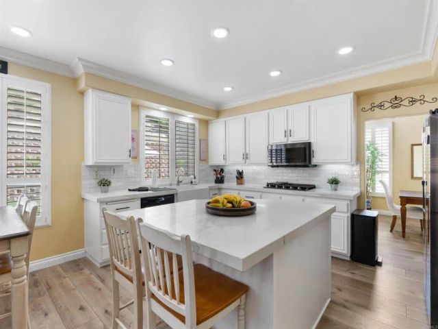 4907 Bella Collina Street, Oceanside, CA 92056