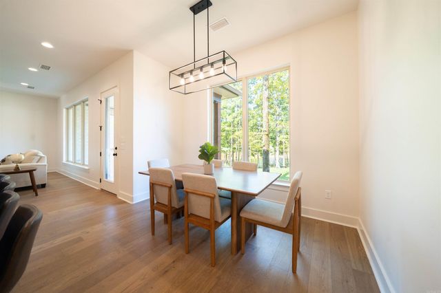 15113 Matterhorn Loop, Maumelle, AR 72113