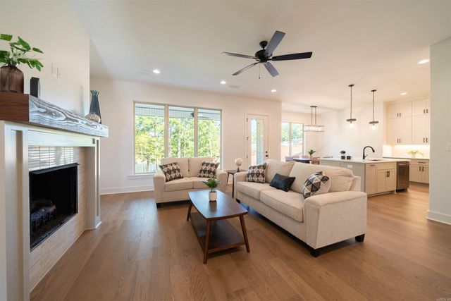 15113 Matterhorn Loop, Maumelle, AR 72113