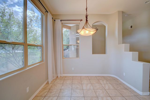 8927 DESERT FOX Way NE, Albuquerque, NM 87122