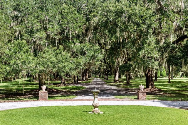 1185 Poco Sabo Lane, Green Pond, SC 29446