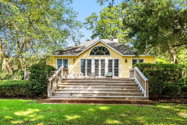 1185 Poco Sabo Lane, Green Pond, SC 29446