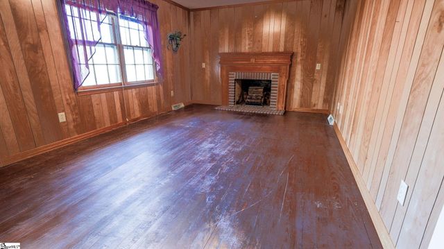 100 Earline Drive, Taylors, SC 29687