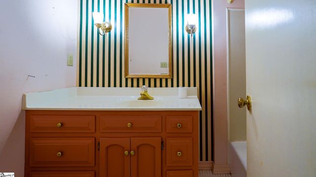 100 Earline Drive, Taylors, SC 29687