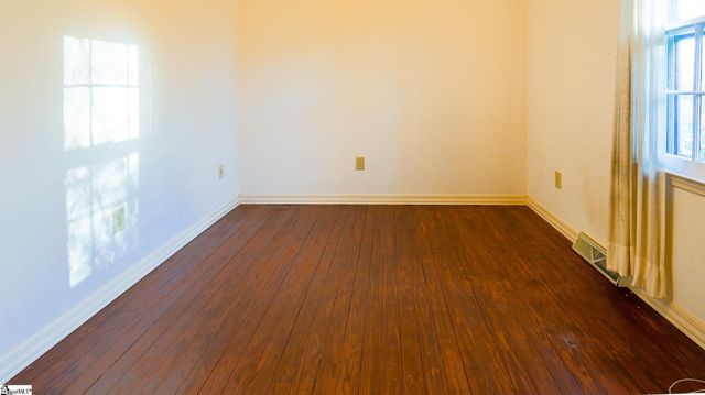 100 Earline Drive, Taylors, SC 29687