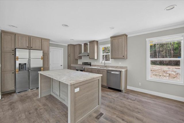 519 Stephens Lane, Moncks Corner, SC 29461
