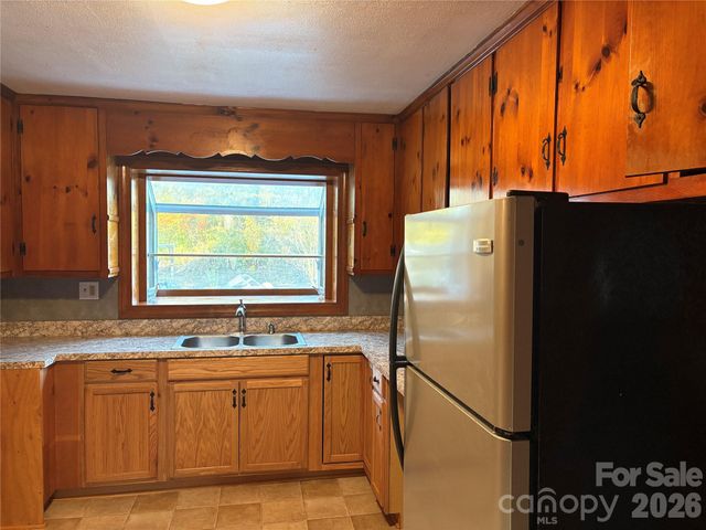 5206 Burke Drive, Charlotte, NC 28208