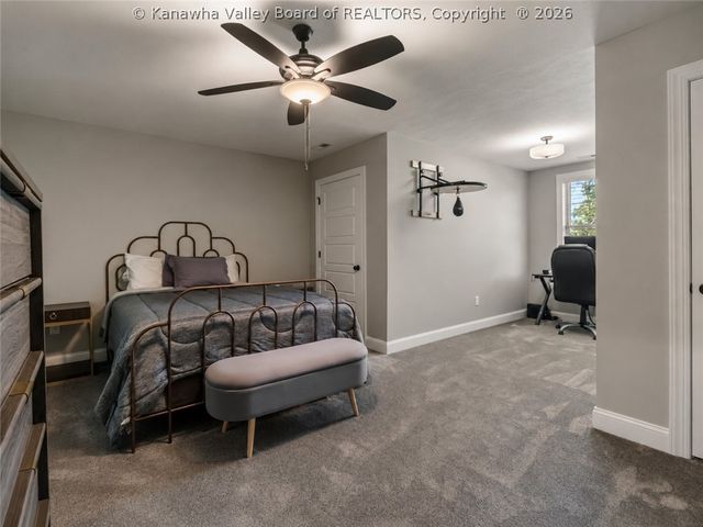 17 Squirrel Ridge, Charleston, WV 25314