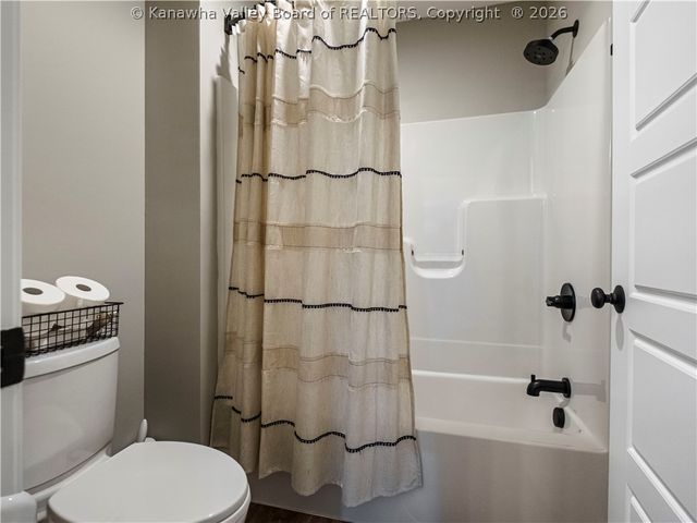 17 Squirrel Ridge, Charleston, WV 25314