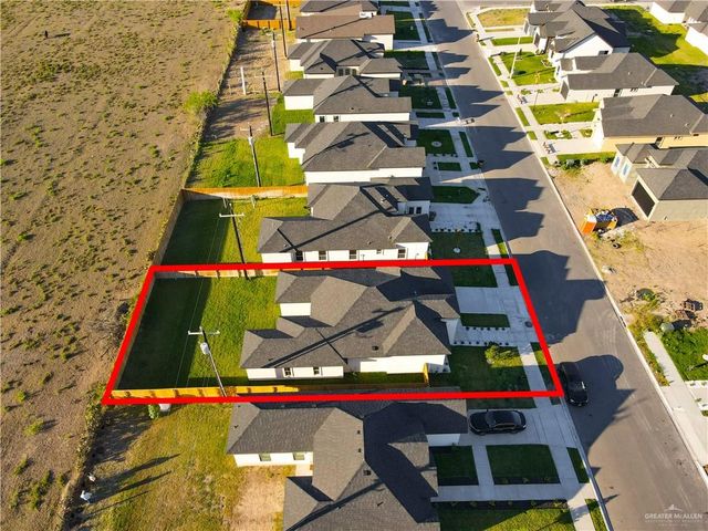 5805 N Playa Del Sol Street, Edinburg, TX 78542