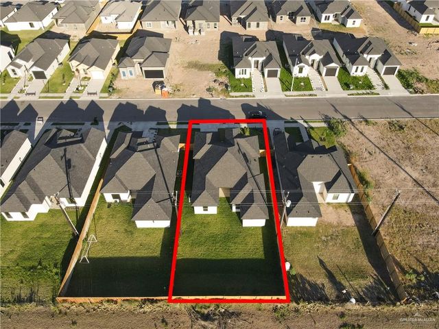 5805 N Playa Del Sol Street, Edinburg, TX 78542