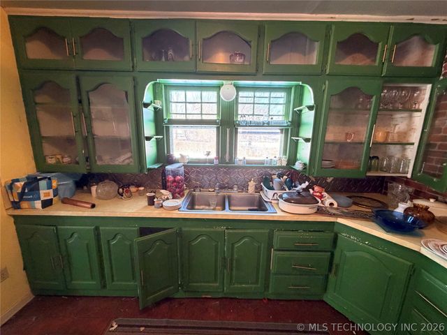 704 S Pennsylvania Avenue, Drumright, OK 74030