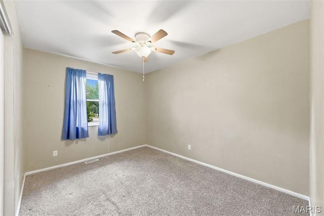 1427 Twin Trails Drive, Fenton, MO 63026