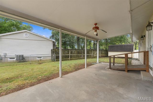 1427 Twin Trails Drive, Fenton, MO 63026