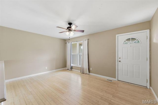 1427 Twin Trails Drive, Fenton, MO 63026