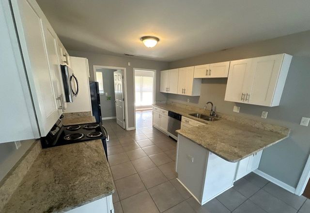 9420 GROVE RD, Cordova, TN 38016