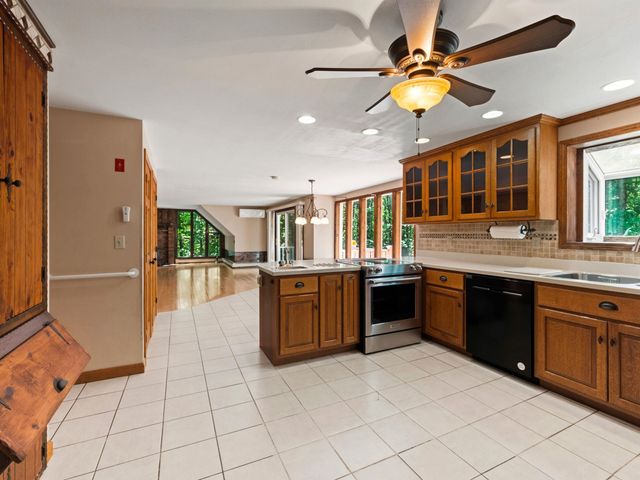 35 Sawyer Road, Hampstead, NH 03841