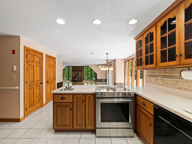 35 Sawyer Road, Hampstead, NH 03841