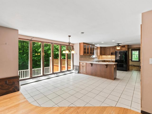 35 Sawyer Road, Hampstead, NH 03841