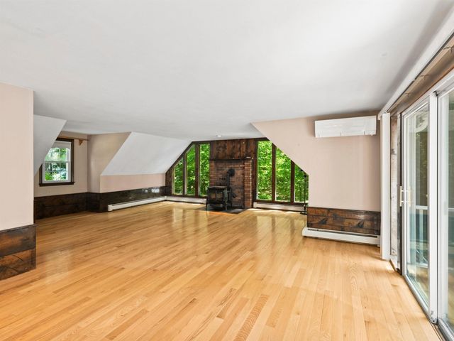 35 Sawyer Road, Hampstead, NH 03841