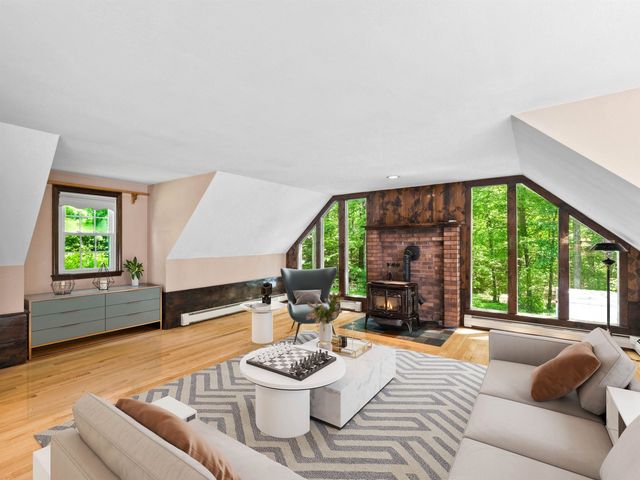 35 Sawyer Road, Hampstead, NH 03841