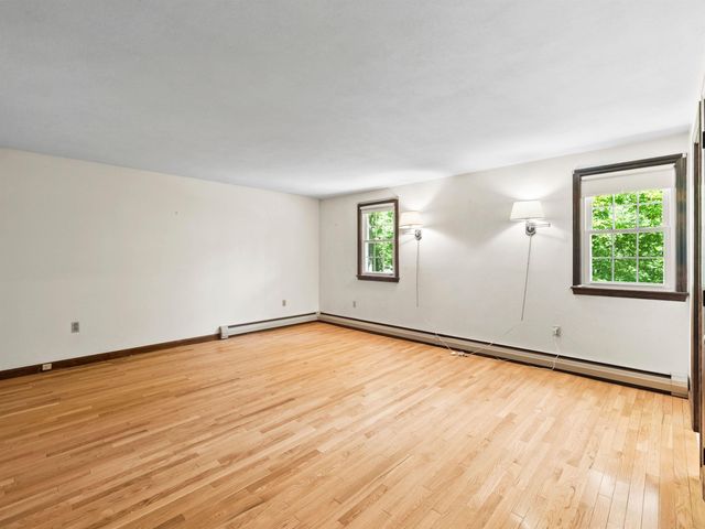 35 Sawyer Road, Hampstead, NH 03841