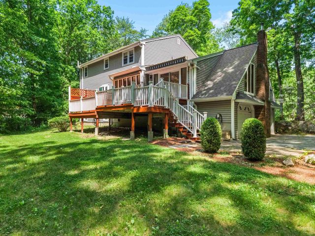 35 Sawyer Road, Hampstead, NH 03841