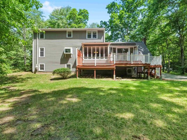35 Sawyer Road, Hampstead, NH 03841