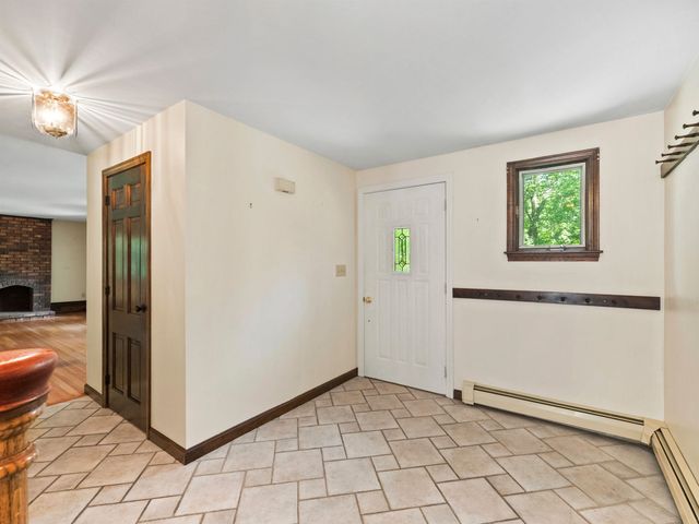 35 Sawyer Road, Hampstead, NH 03841