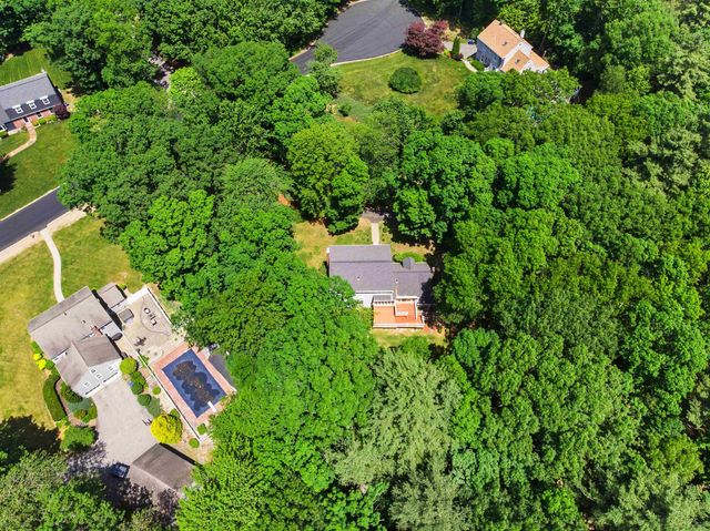 35 Sawyer Road, Hampstead, NH 03841