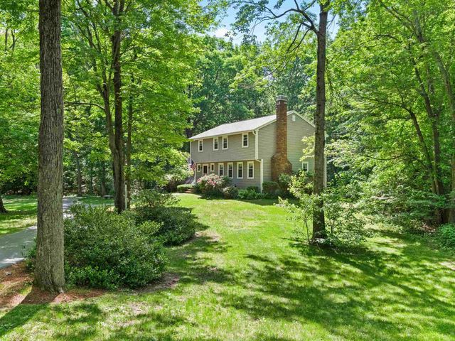 35 Sawyer Road, Hampstead, NH 03841
