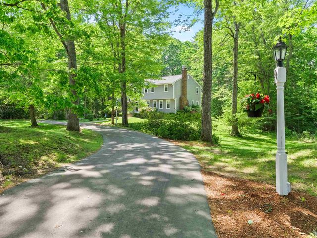 35 Sawyer Road, Hampstead, NH 03841