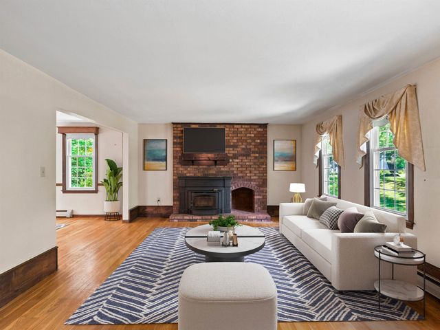 35 Sawyer Road, Hampstead, NH 03841