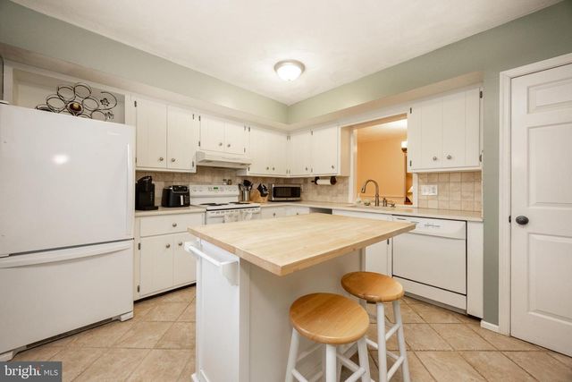 145 ROBODA BLVD, Royersford, PA 19468