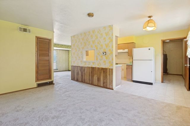612 Glenn Drive, Euless, TX 76039