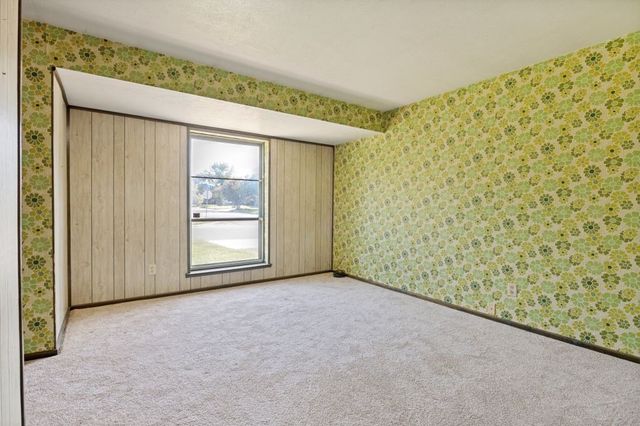 612 Glenn Drive, Euless, TX 76039