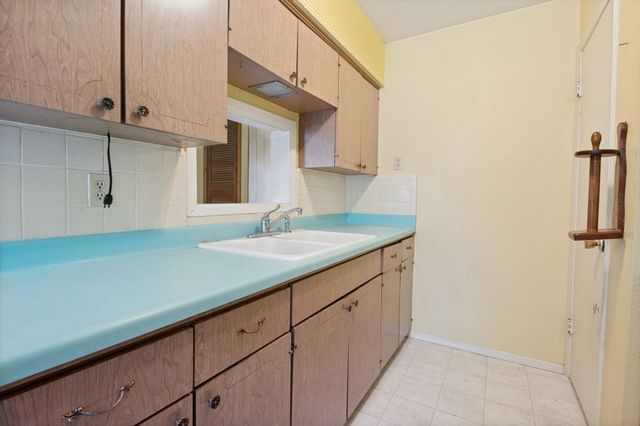 612 Glenn Drive, Euless, TX 76039