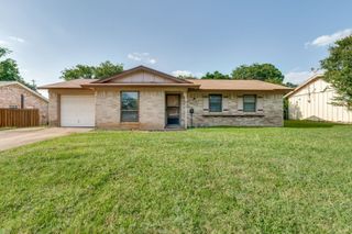 612 Glenn Drive, Euless, TX 76039