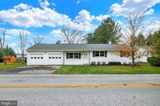 13 N PINE ST, Gettysburg, PA 17325