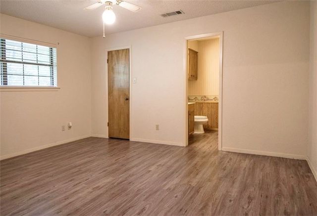 104 Harbor Haven Street, Gun Barrel City, TX 75156