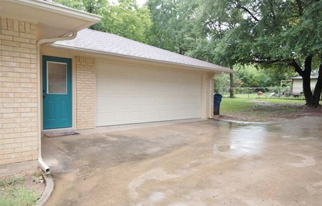 104 Harbor Haven Street, Gun Barrel City, TX 75156