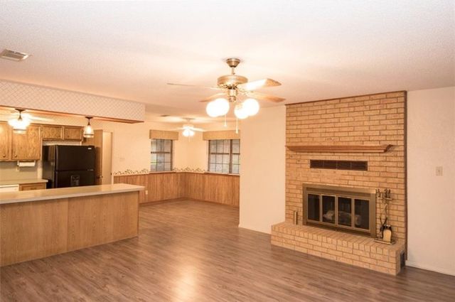 104 Harbor Haven Street, Gun Barrel City, TX 75156