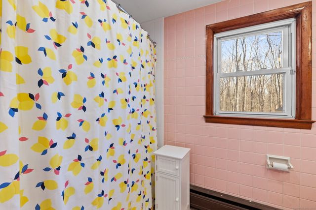 250 Long Hill Street, East Hartford, CT 06108