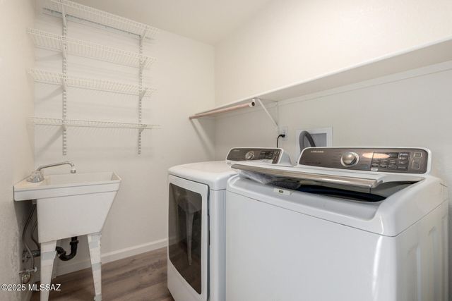 8070 S New Abbey Drive, Tucson, AZ 85747