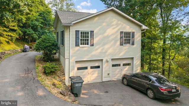 1336 GRANNY SMITH RD, Linden, VA 22642