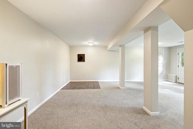 1336 GRANNY SMITH RD, Linden, VA 22642